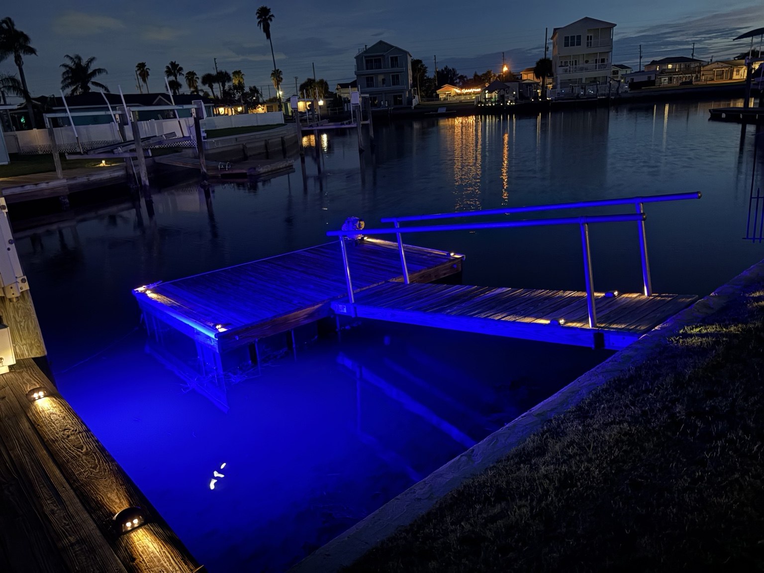 Evening on the water at Casa Palma Azul